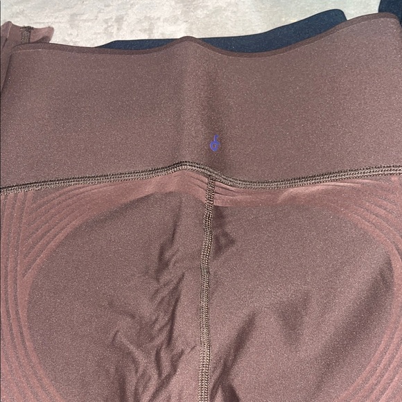 (Lot of 4) Full length Body Sculpt Leggings (Reversible Wear)  3 black 1 brown - Picture 10 of 11